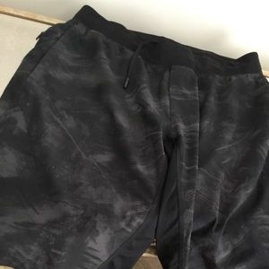 Lululemon men’s shorts